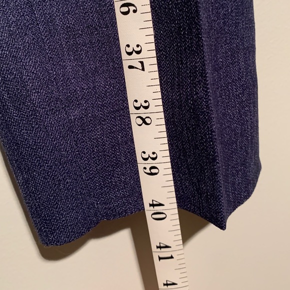 LARRY LEVINE PETITE BLUE TEXTURED SUIT - Picture 15 of 16